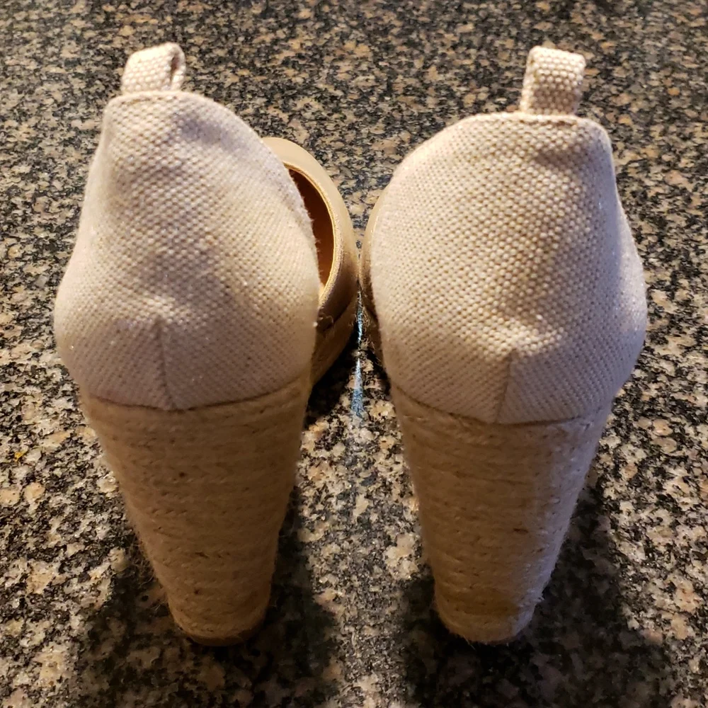 ♦️♦️ SOLD ♦️♦️ JustFab Wedge Heel - Picture 5 of 9